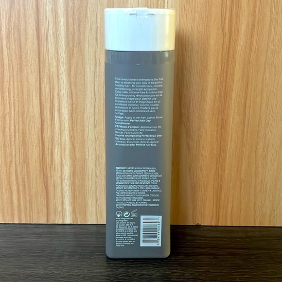 Living Proof Perfect Hair Day Shampoo 8oz - Picture 2 of 2